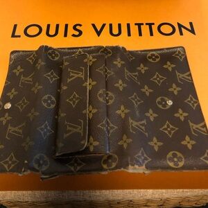 Louis Vuitton Monogram Wallet